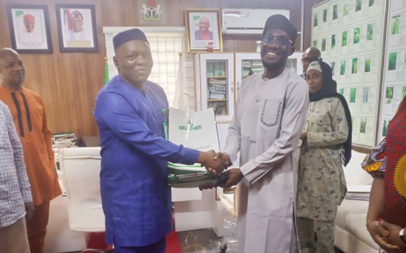 Read more about the article Prof Martins Emeje Engages Alimosho Local Government Chairman in Pioneering Talks on Innovation in Nigerian Indigenous Medicine